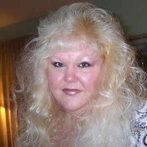 Meet your Posher, Laurel